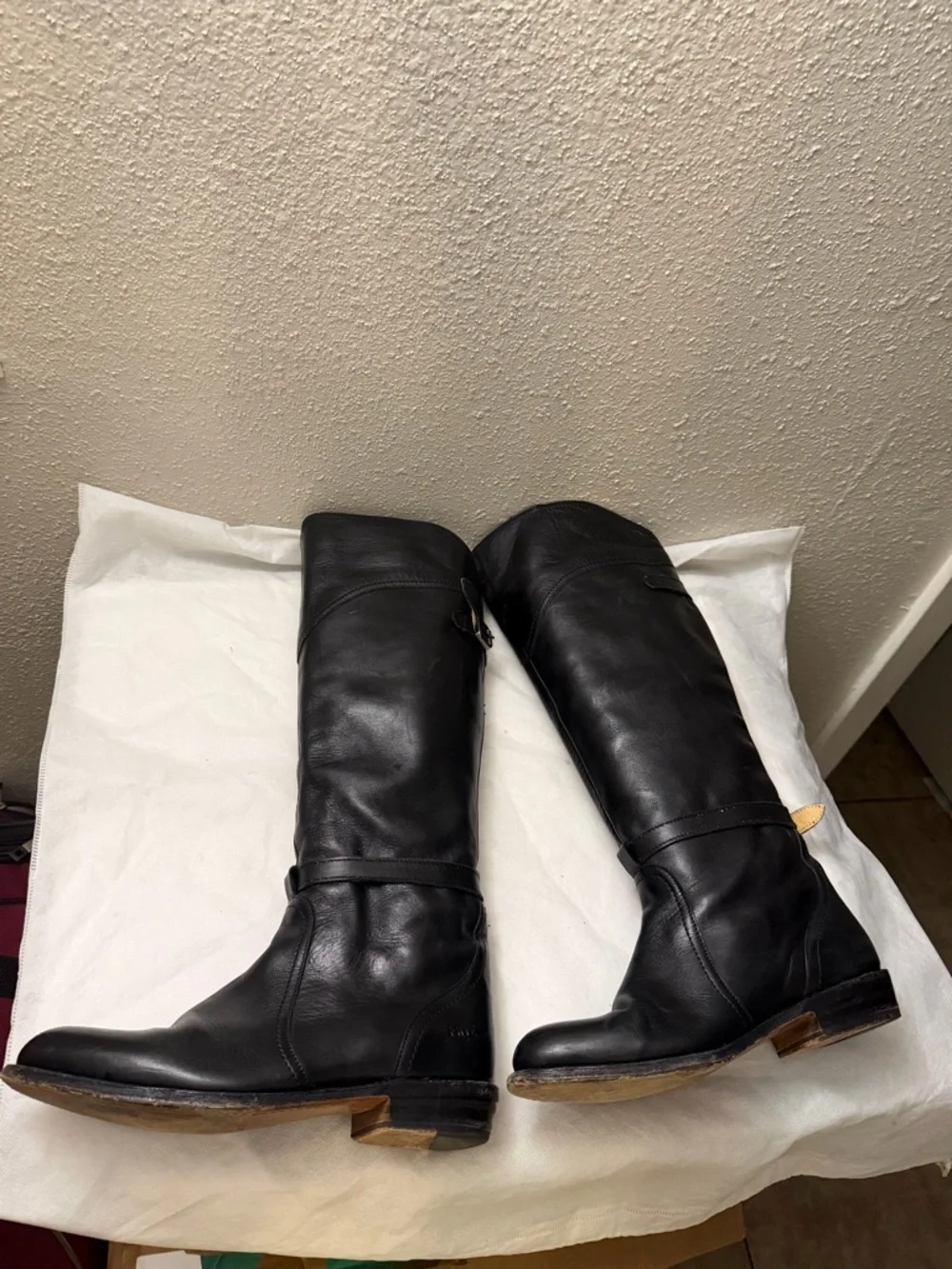 Frye black long Leather women boot, sz 7, pre-owned